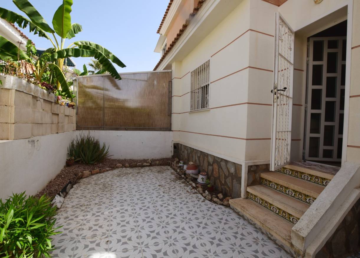 Bestaand - Townhouse / Semi-detached - Ciudad Quesada - La Fiesta