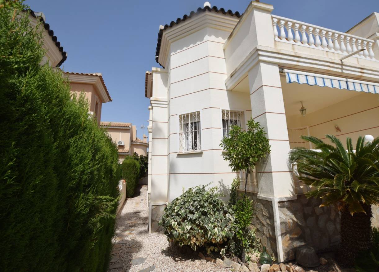 Bestaand - Townhouse / Semi-detached - Ciudad Quesada - La Fiesta