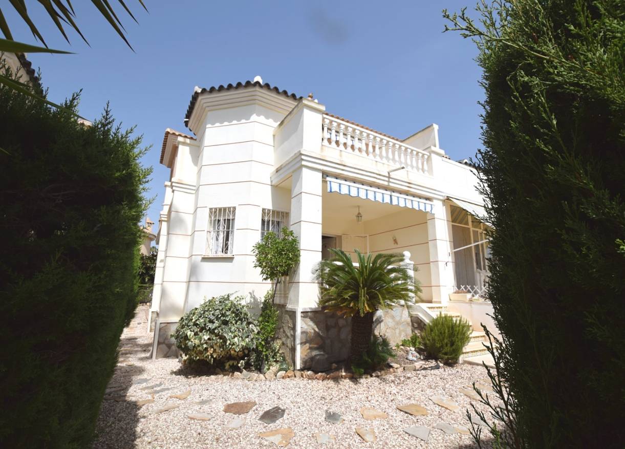 Bestaand - Townhouse / Semi-detached - Ciudad Quesada - La Fiesta