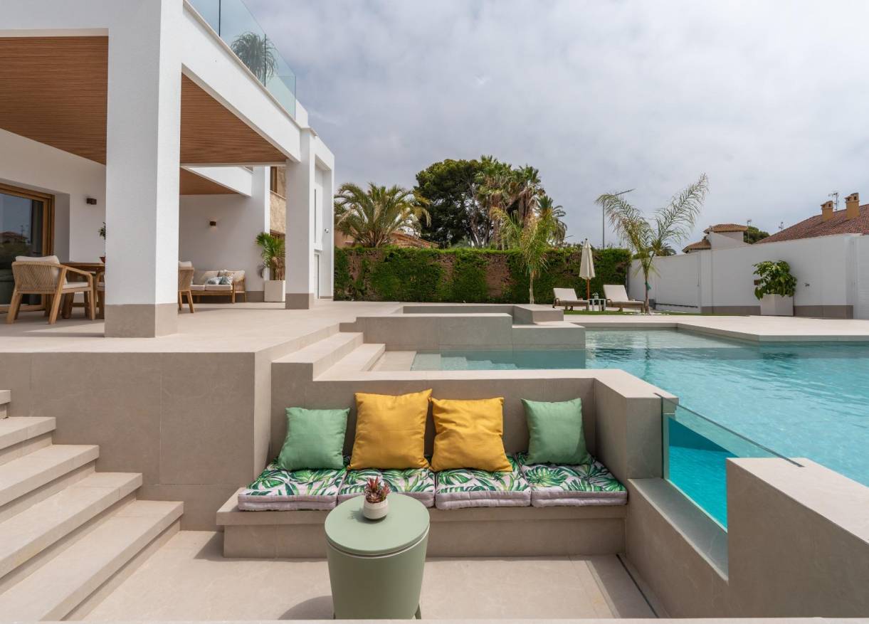 Bestaand - Villa - Orihuela Costa - Campoamor