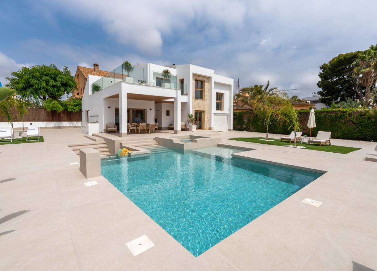 Bestaand - Villa - Orihuela Costa - Campoamor