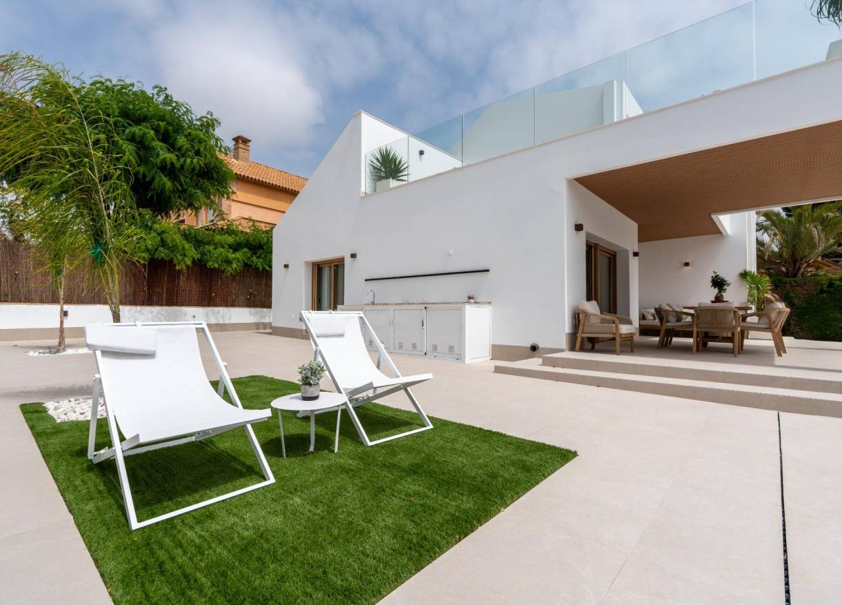 Bestaand - Villa - Orihuela Costa - Campoamor