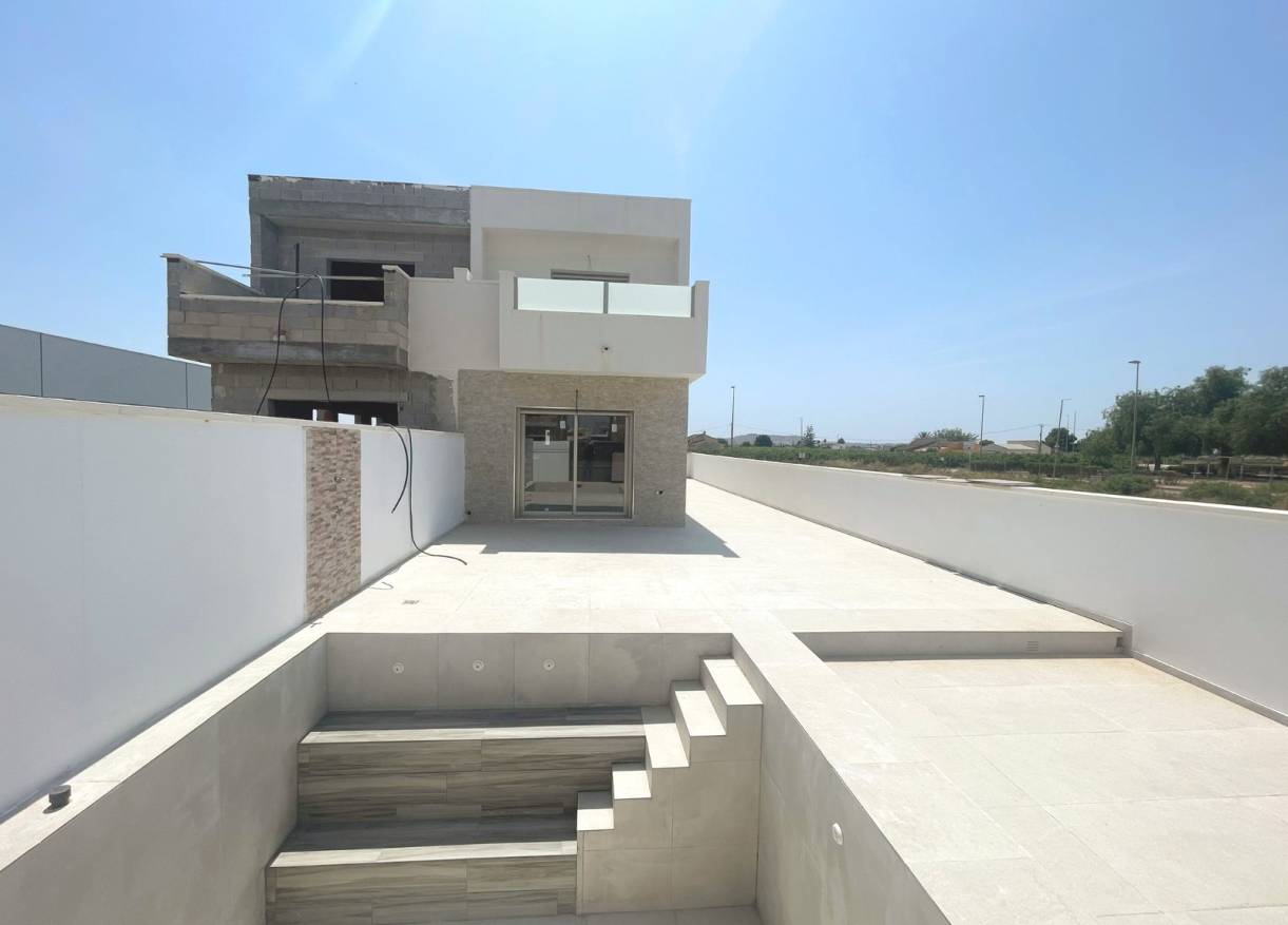 Bestaand - Townhouse / Semi-detached - Daya Nueva