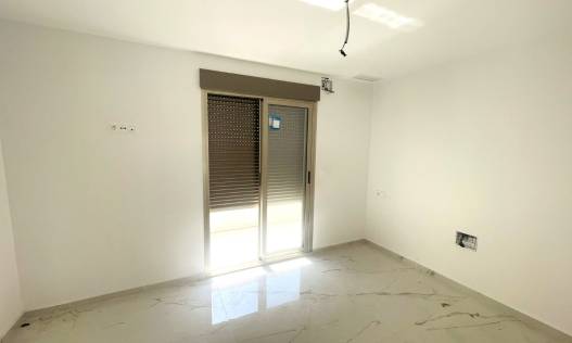 Bestaand - Townhouse / Semi-detached - Daya Nueva