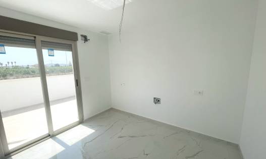 Bestaand - Townhouse / Semi-detached - Daya Nueva