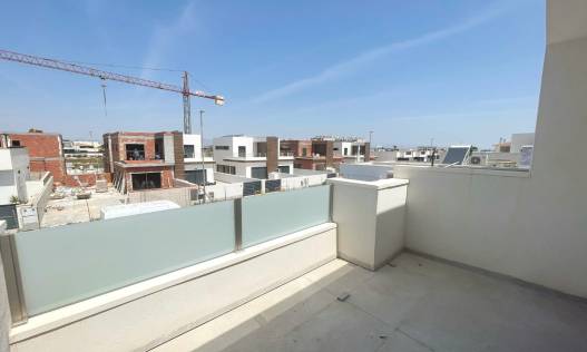 Bestaand - Townhouse / Semi-detached - Daya Nueva