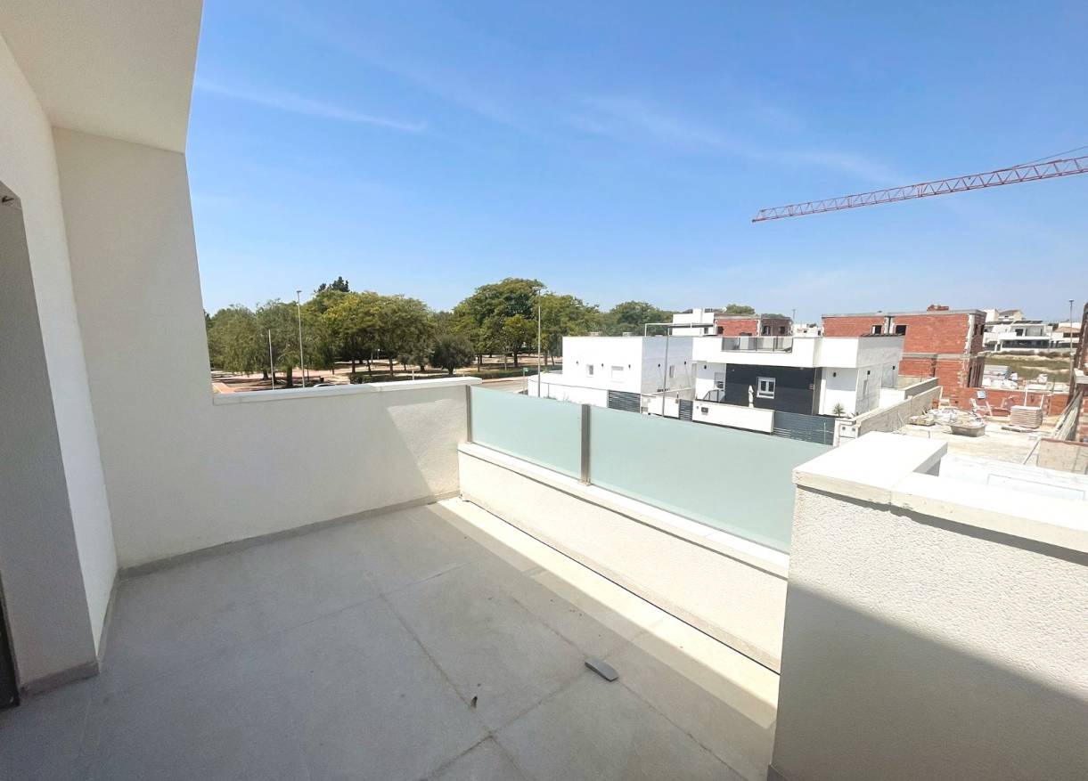 Bestaand - Townhouse / Semi-detached - Daya Nueva