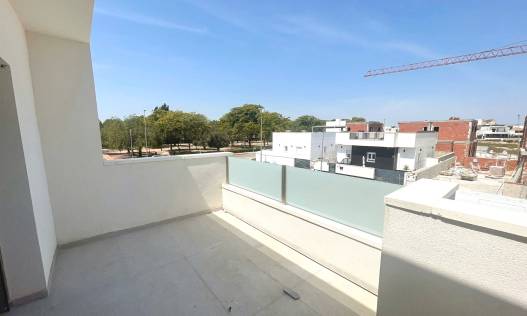 Bestaand - Townhouse / Semi-detached - Daya Nueva