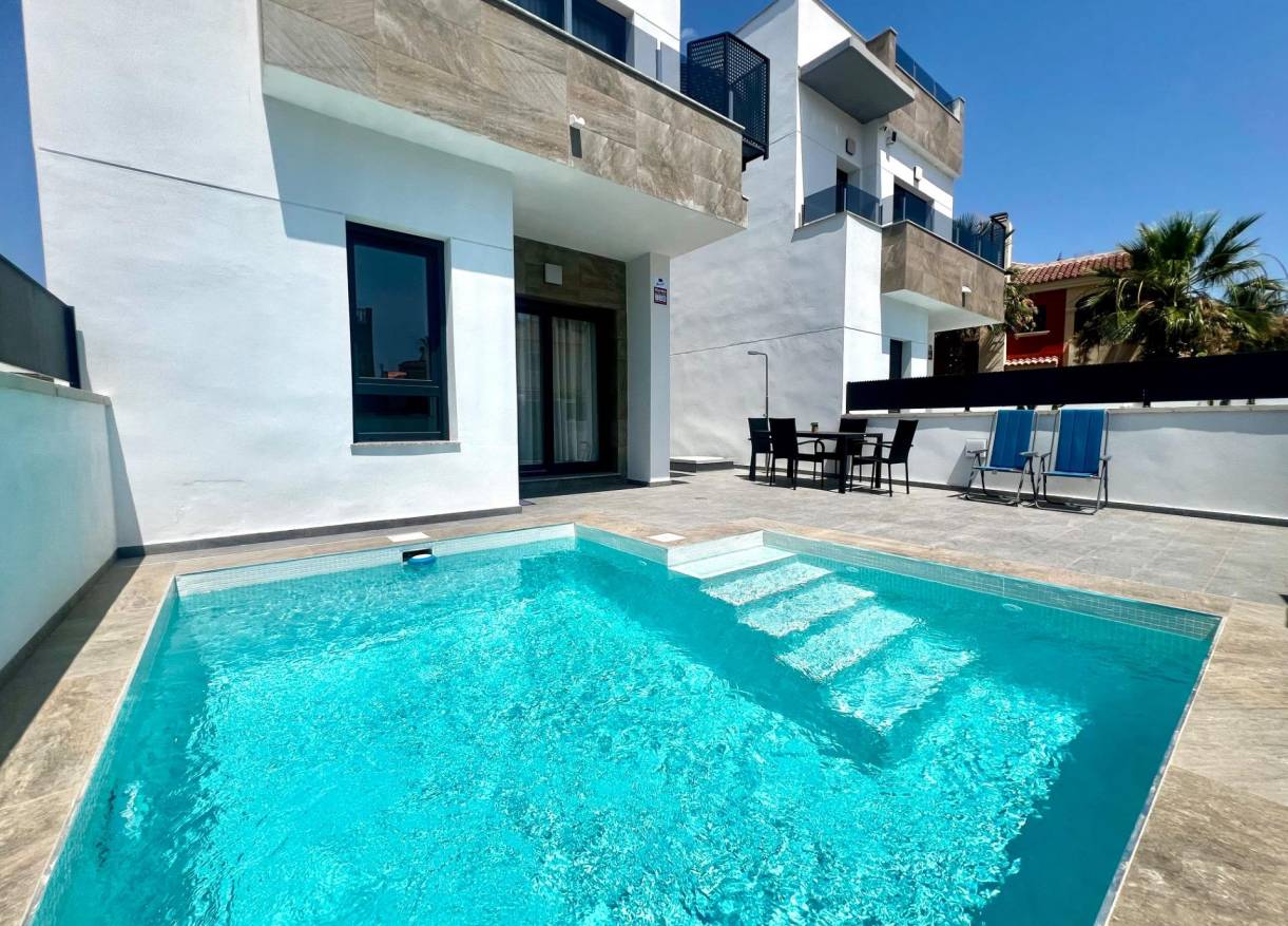 Bestaand - Villa - Torrevieja - La Siesta - El Salado - Torreta
