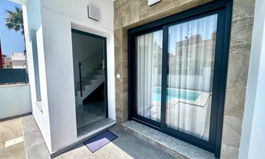 Bestaand - Villa - Torrevieja - La Siesta - El Salado - Torreta