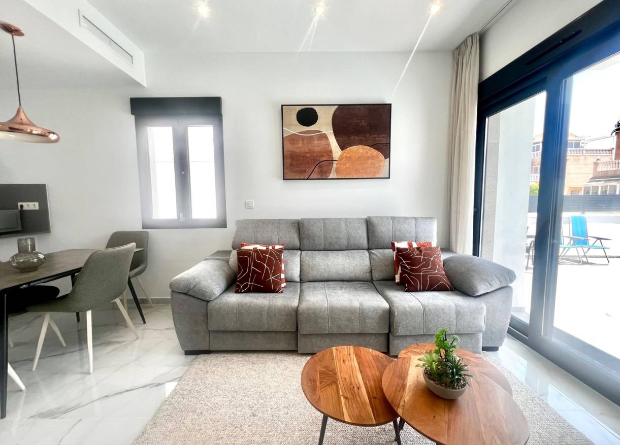 Bestaand - Villa - Torrevieja - La Siesta - El Salado - Torreta