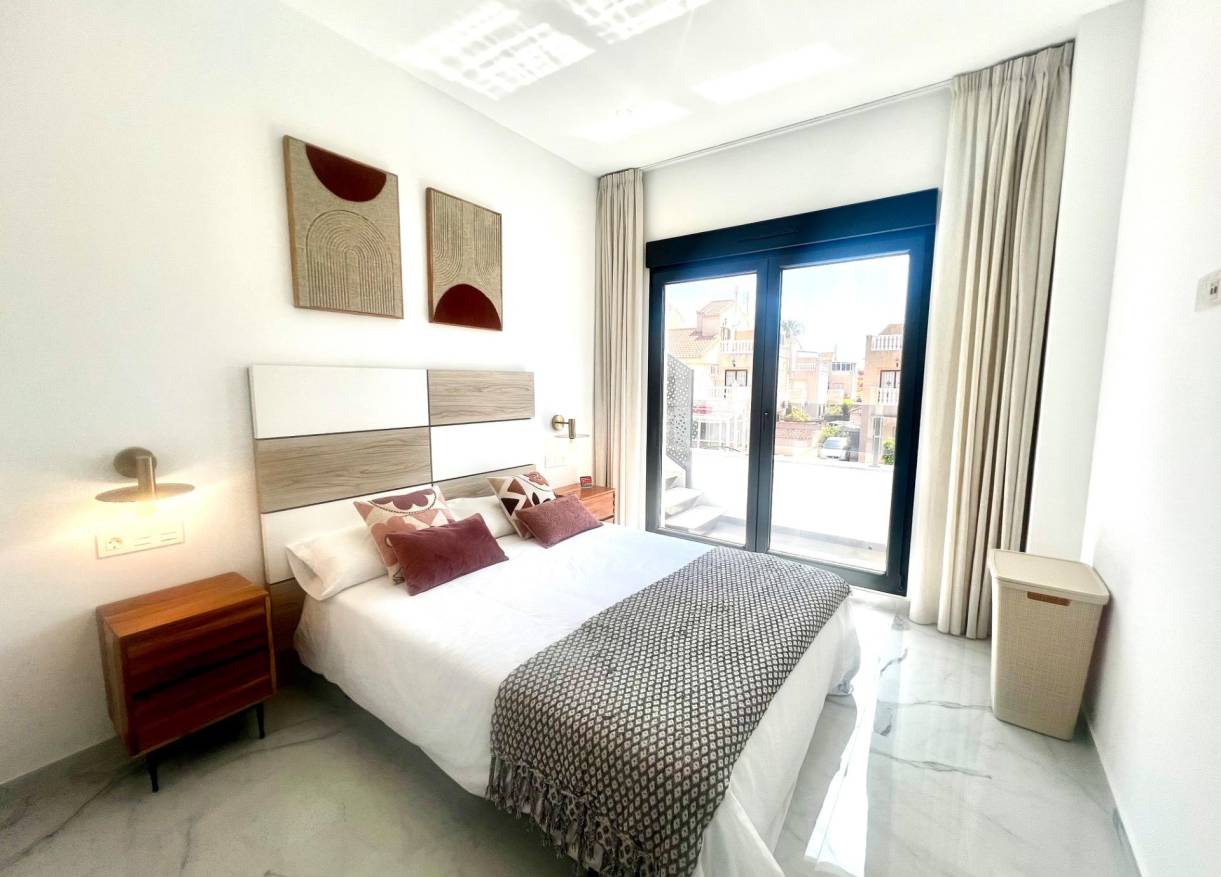 Bestaand - Villa - Torrevieja - La Siesta - El Salado - Torreta