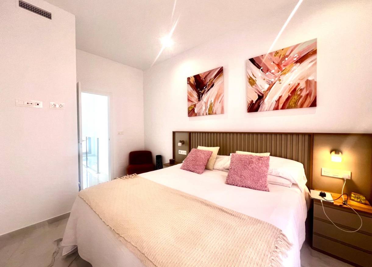 Bestaand - Villa - Torrevieja - La Siesta - El Salado - Torreta