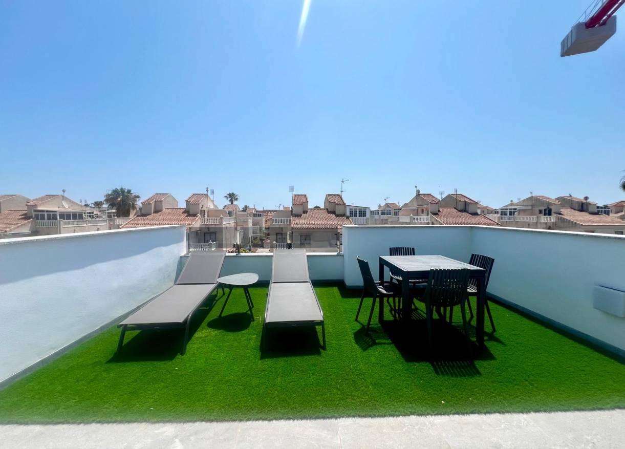 Bestaand - Villa - Torrevieja - La Siesta - El Salado - Torreta