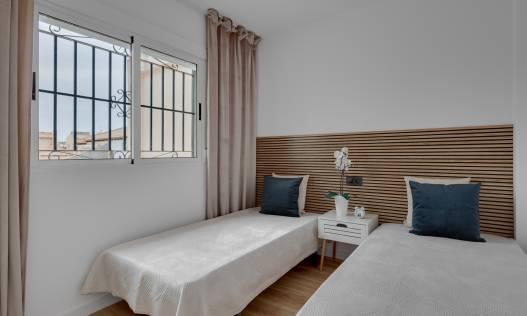 Bestaand - Townhouse / Semi-detached - Orihuela Costa
