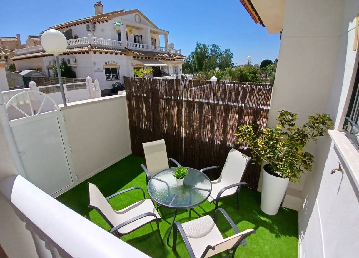 Bestaand - Townhouse / Semi-detached - Orihuela Costa