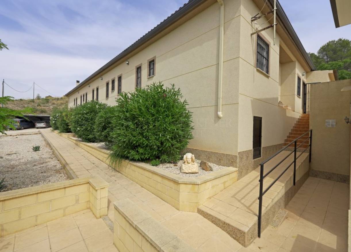 Bestaand - Villa - Hondón de las Nieves - Hondón de las Nieves / el Fondó de les Neus