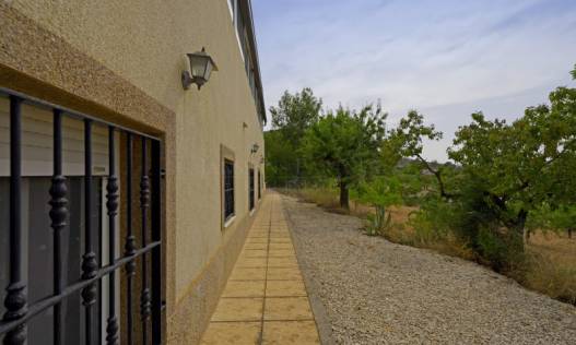 Bestaand - Villa - Hondón de las Nieves - Hondón de las Nieves / el Fondó de les Neus
