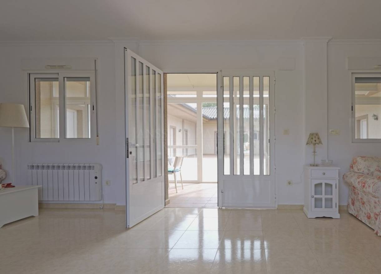 Bestaand - Villa - Hondón de las Nieves - Hondón de las Nieves / el Fondó de les Neus