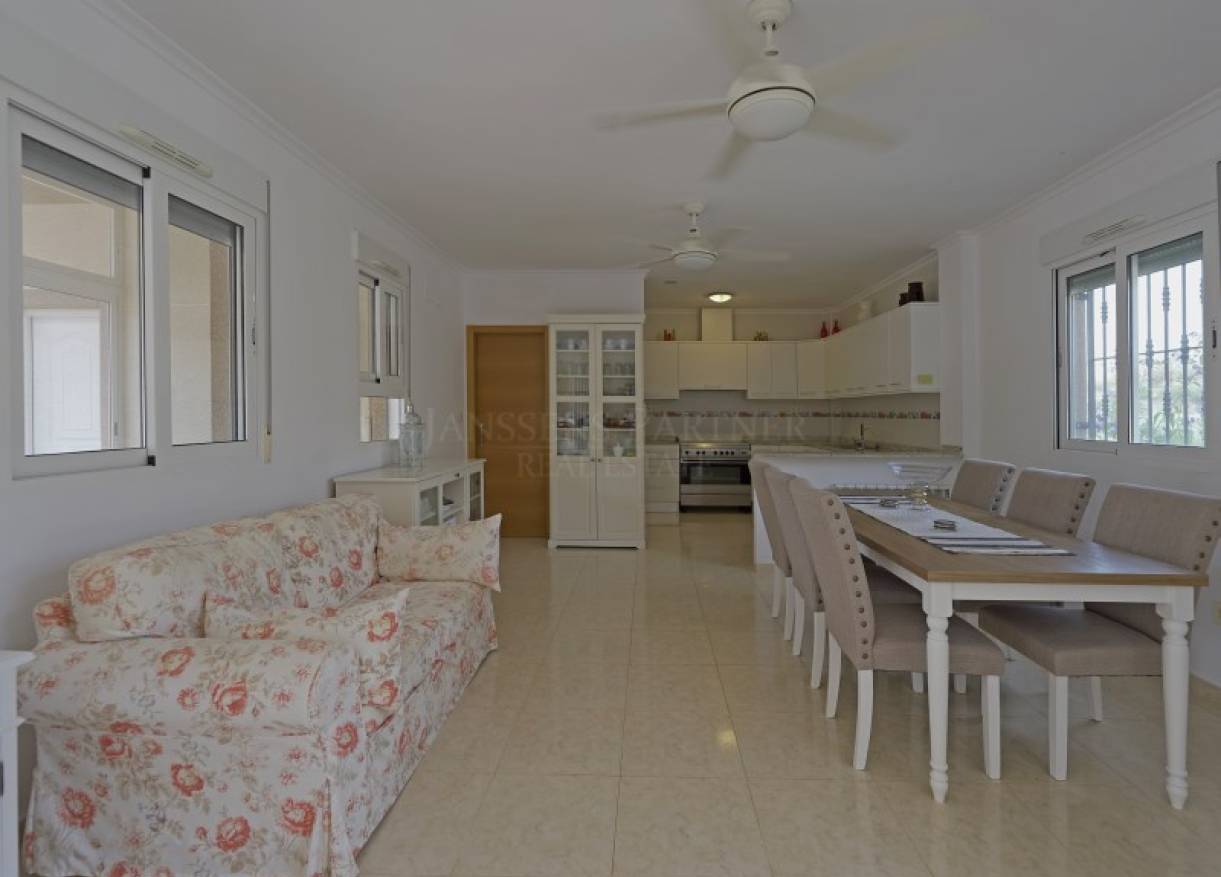 Bestaand - Villa - Hondón de las Nieves - Hondón de las Nieves / el Fondó de les Neus