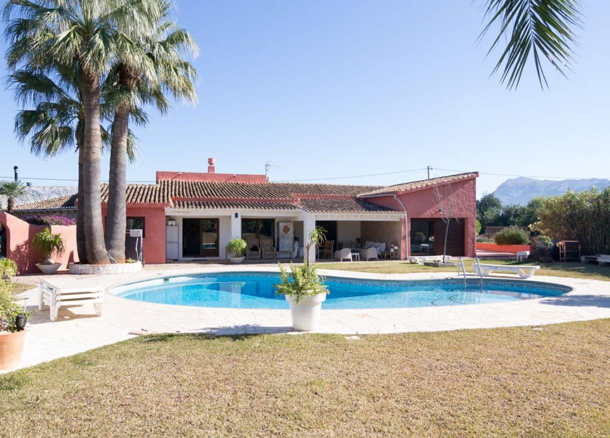 Bestaand - Finca - Denia
