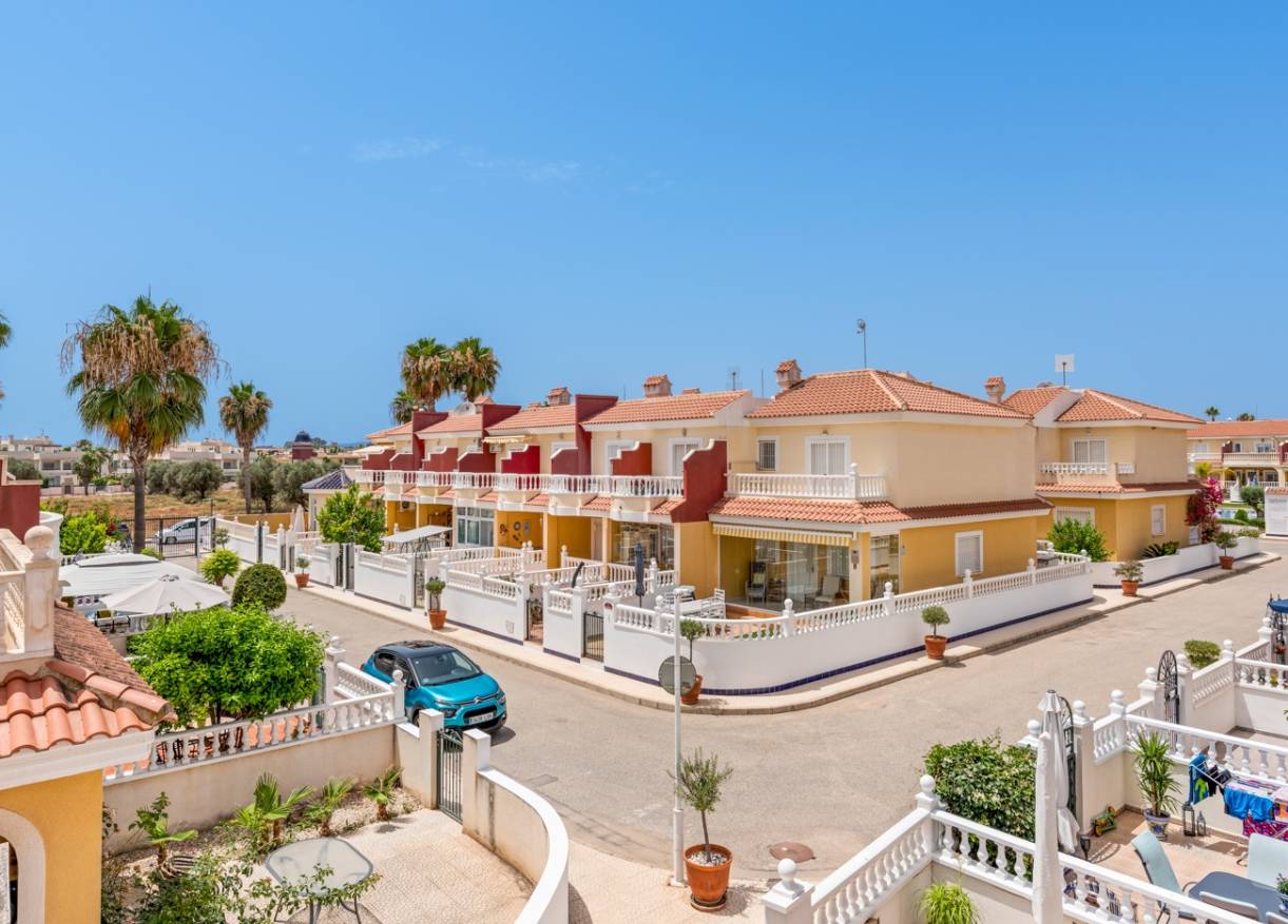 Bestaand - Townhouse / Semi-detached - Ciudad Quesada - Doña Pepa