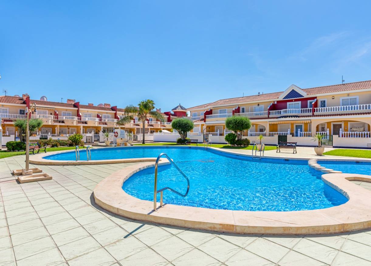 Bestaand - Townhouse / Semi-detached - Ciudad Quesada - Doña Pepa