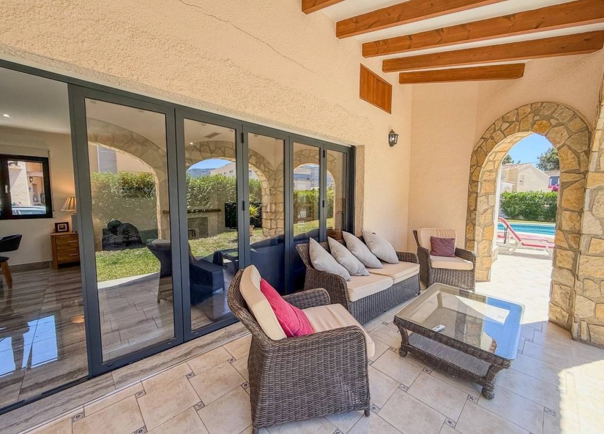 Bestaand - Villa - Denia
