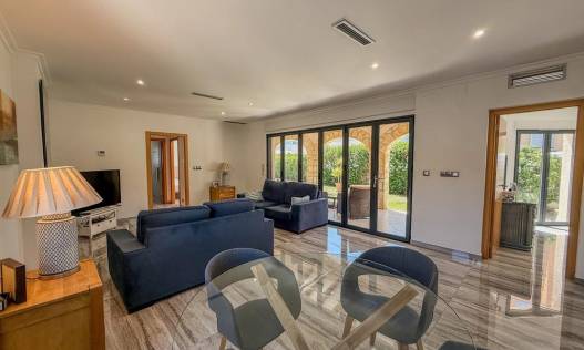 Bestaand - Villa - Denia