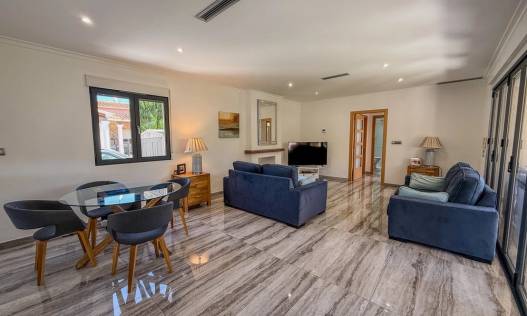 Bestaand - Villa - Denia