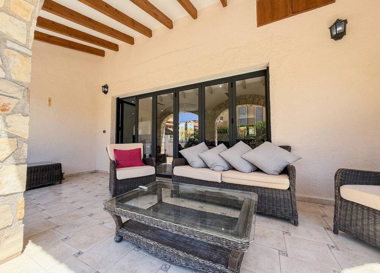 Bestaand - Villa - Denia