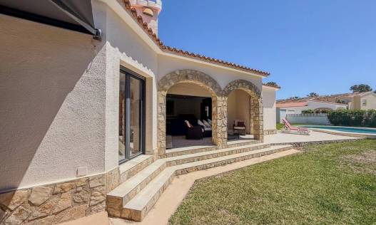 Bestaand - Villa - Denia