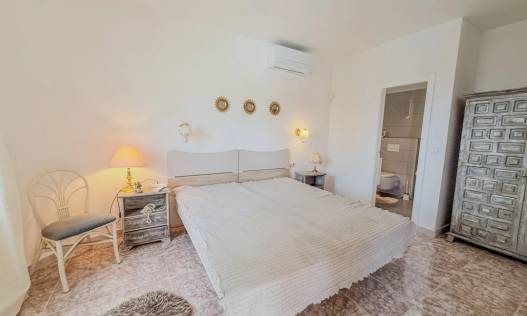 Bestaand - Villa - Denia