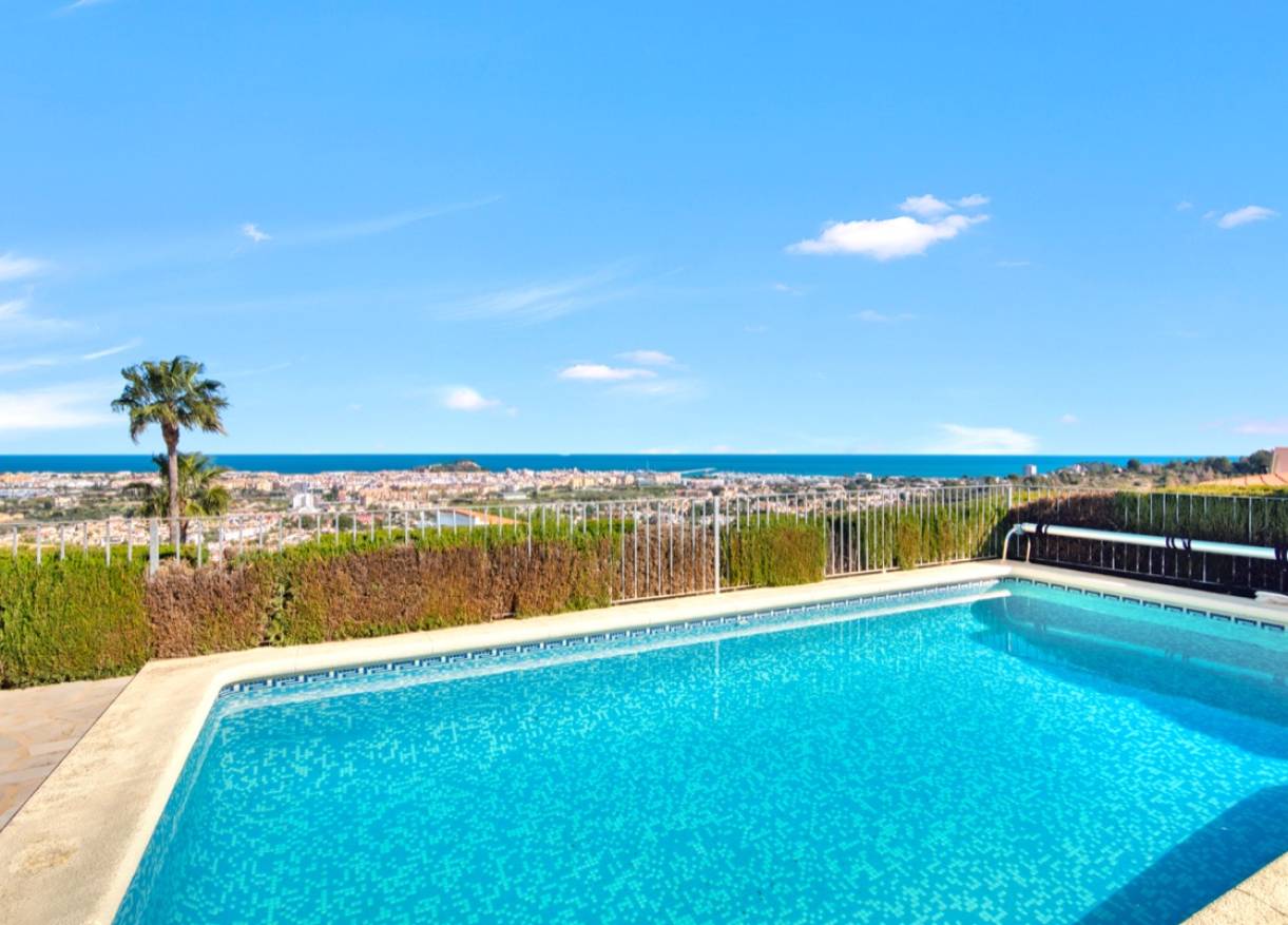Bestaand - Villa - Denia