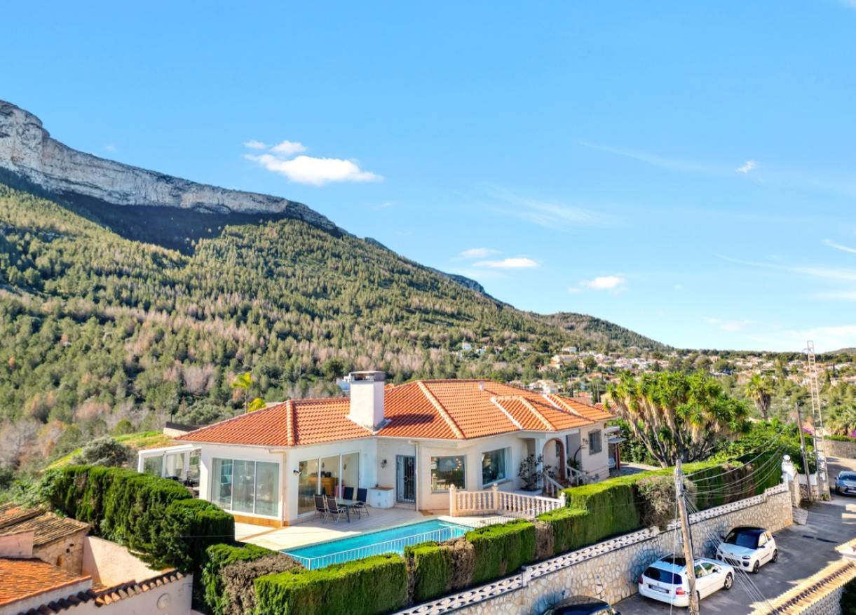 Bestaand - Villa - Denia