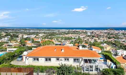 Bestaand - Villa - Denia