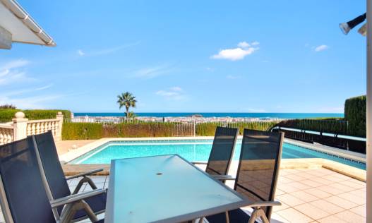 Bestaand - Villa - Denia