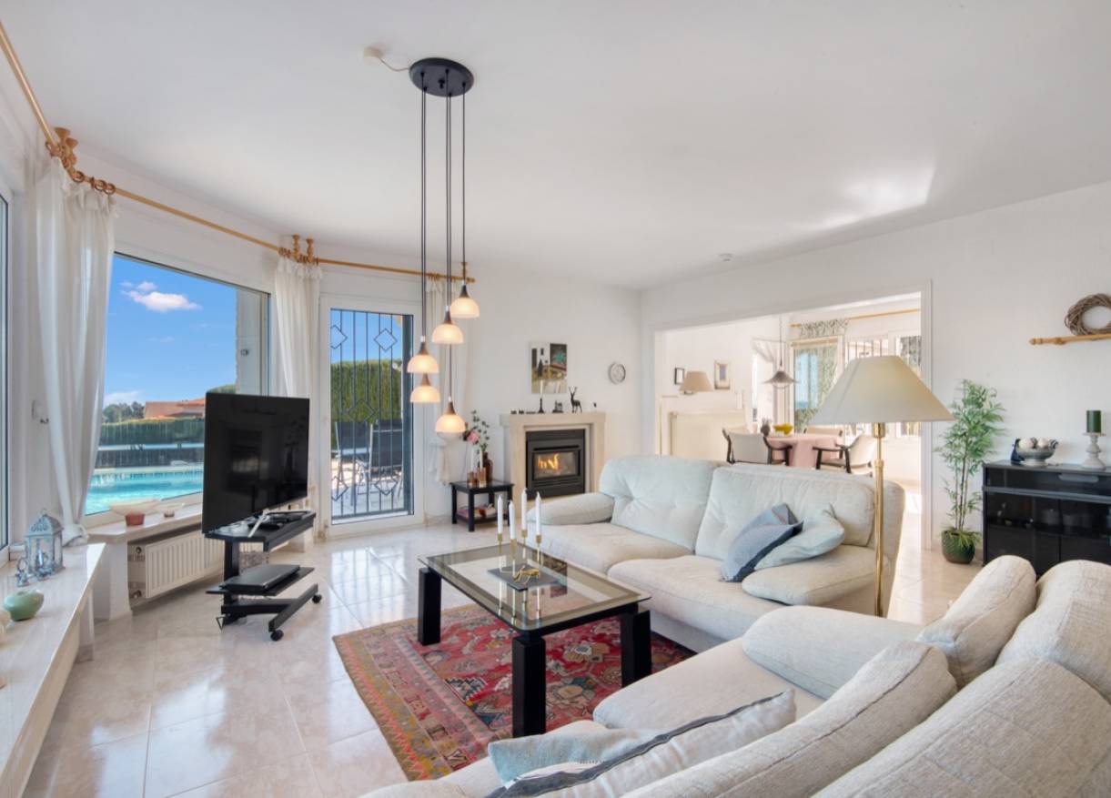 Bestaand - Villa - Denia