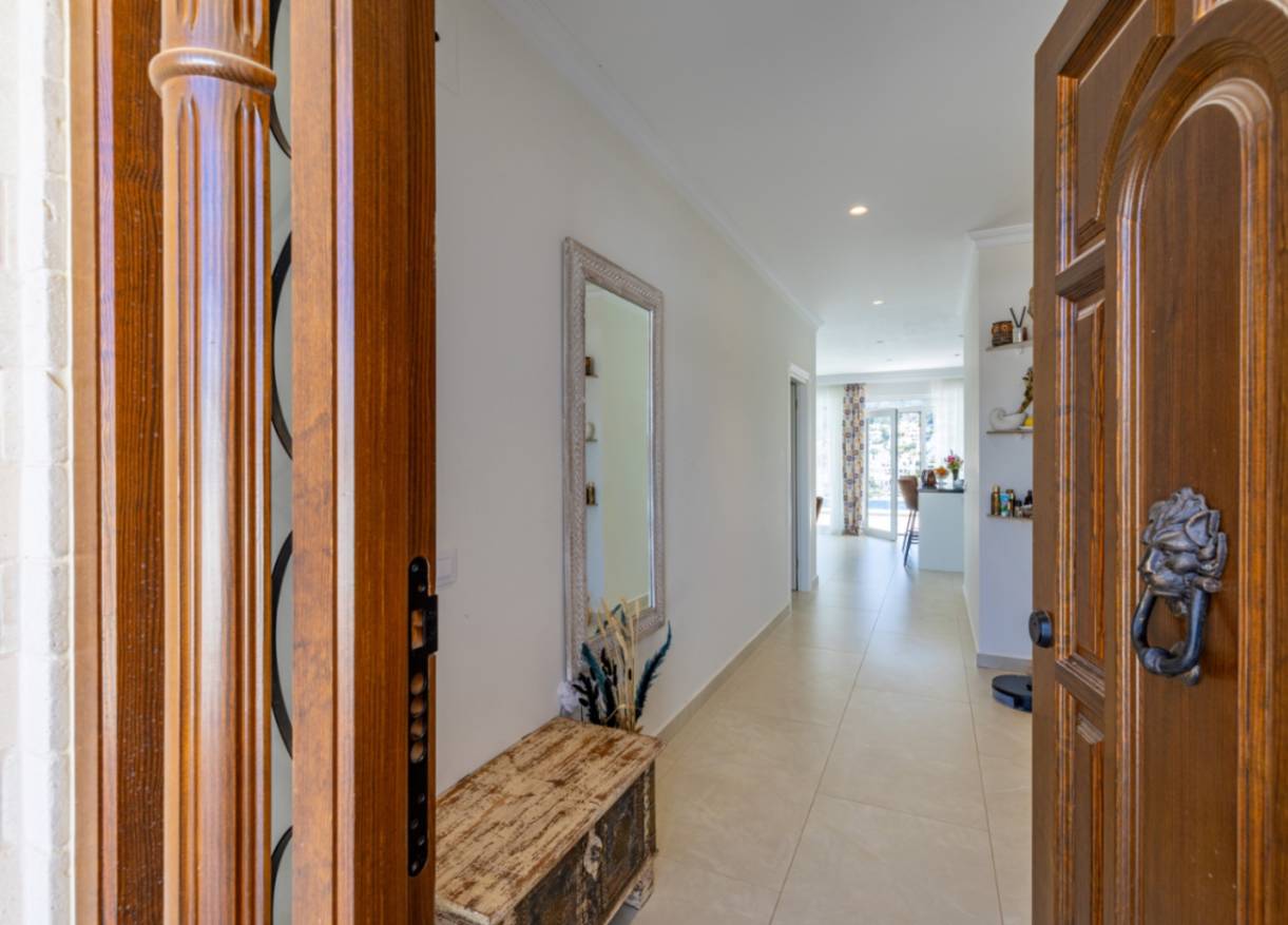 Bestaand - Villa - Denia