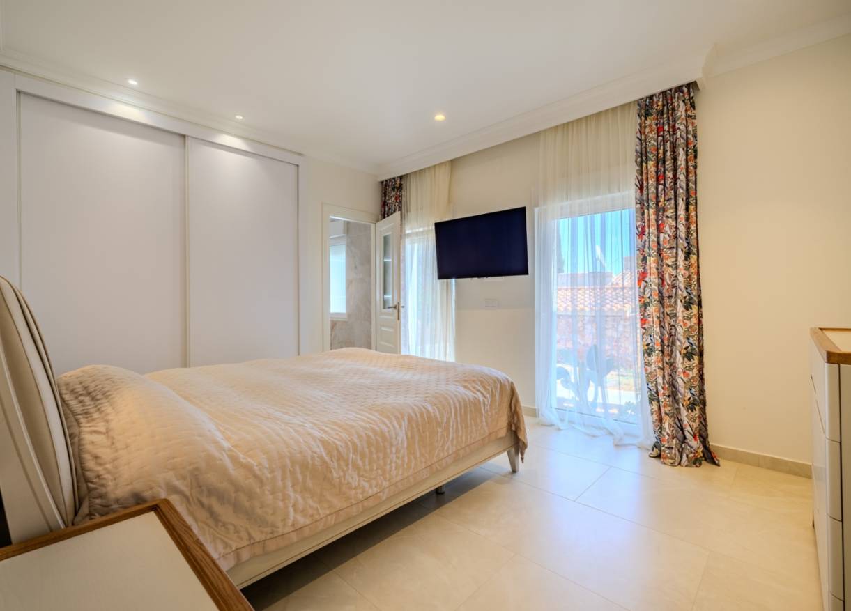 Bestaand - Villa - Denia