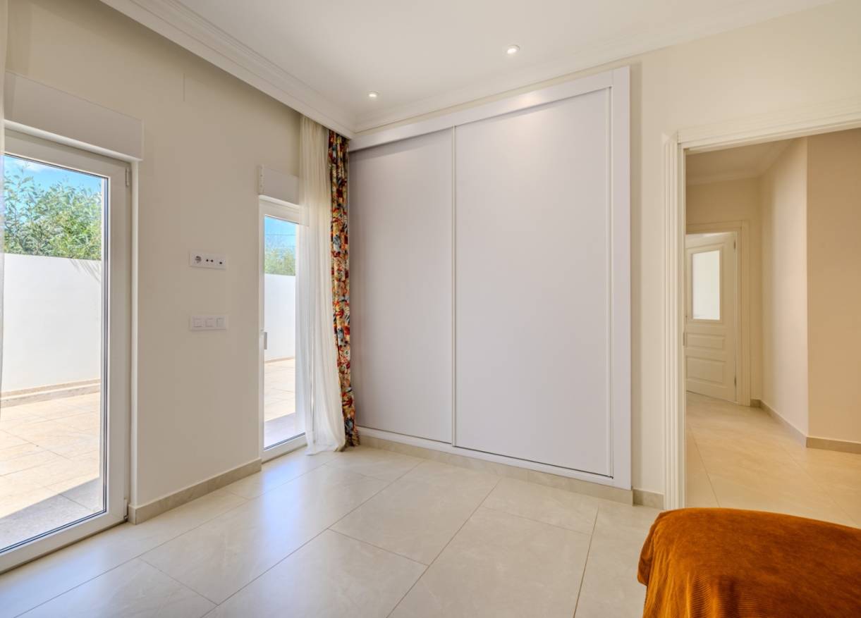 Bestaand - Villa - Denia
