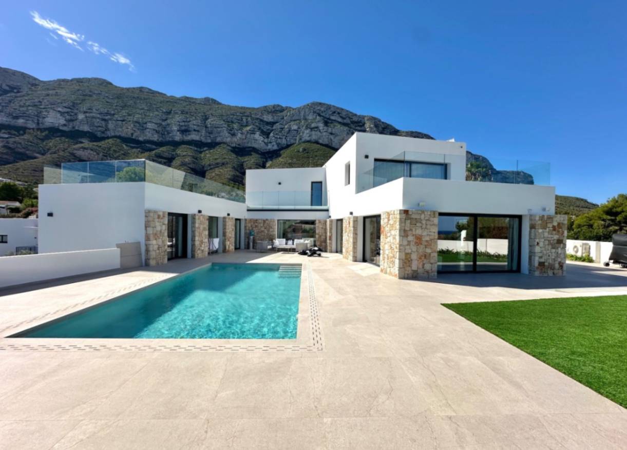 Bestaand - Villa - Denia
