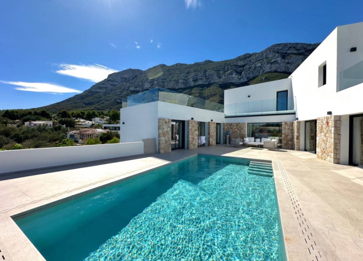 Bestaand - Villa - Denia