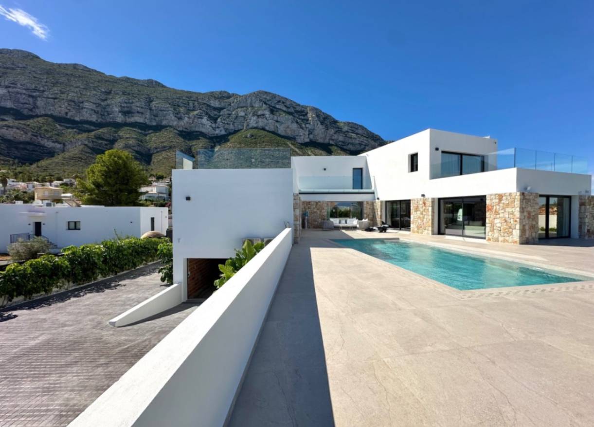 Bestaand - Villa - Denia
