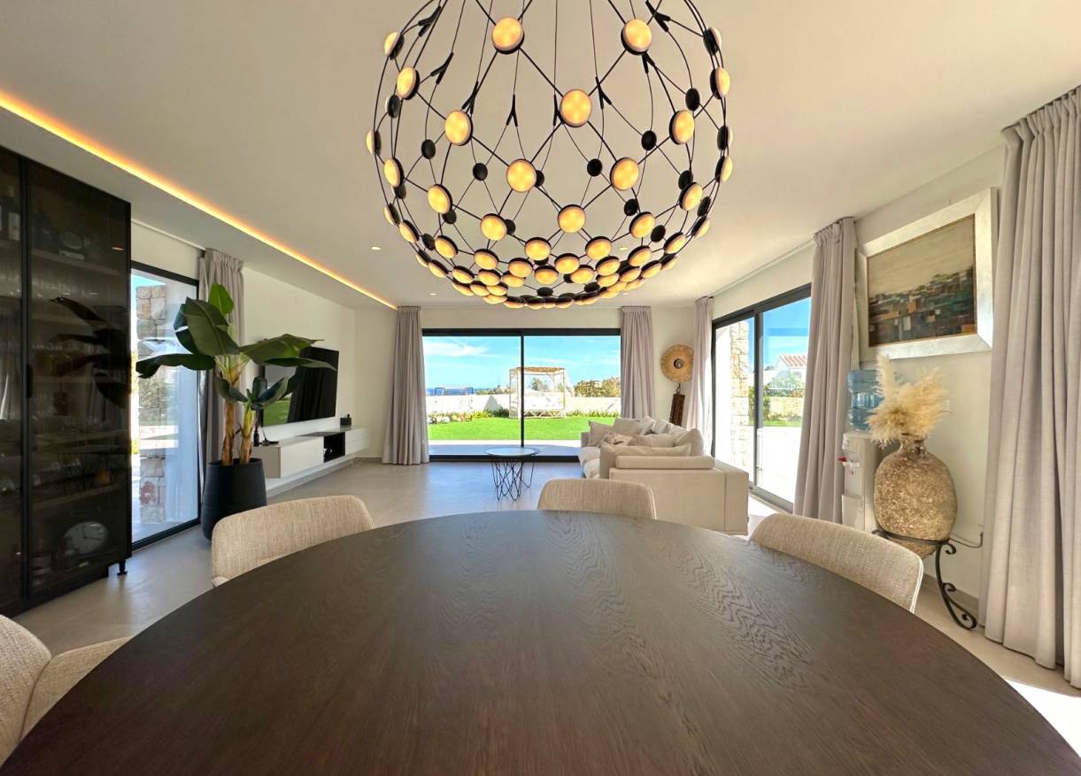 Bestaand - Villa - Denia