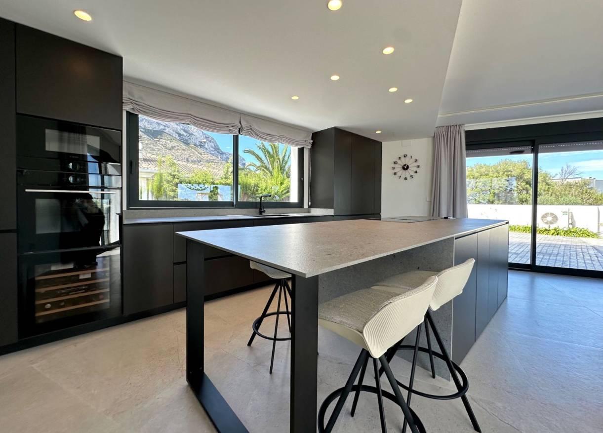 Bestaand - Villa - Denia