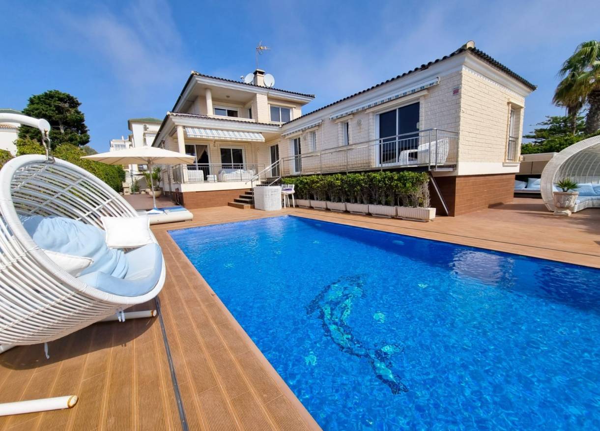 Bestaand - Villa - Torrevieja