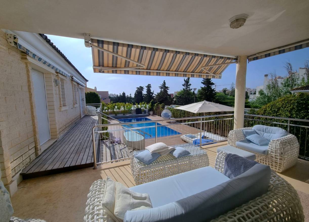 Bestaand - Villa - Torrevieja