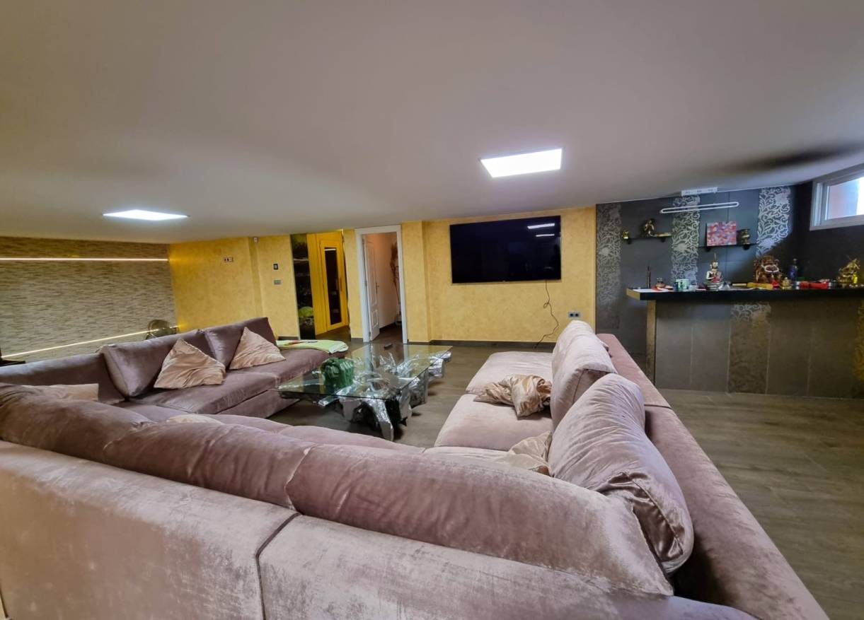 Bestaand - Villa - Torrevieja