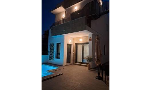 Bestaand - Villa - Torrevieja - La Siesta - El Salado - Torreta